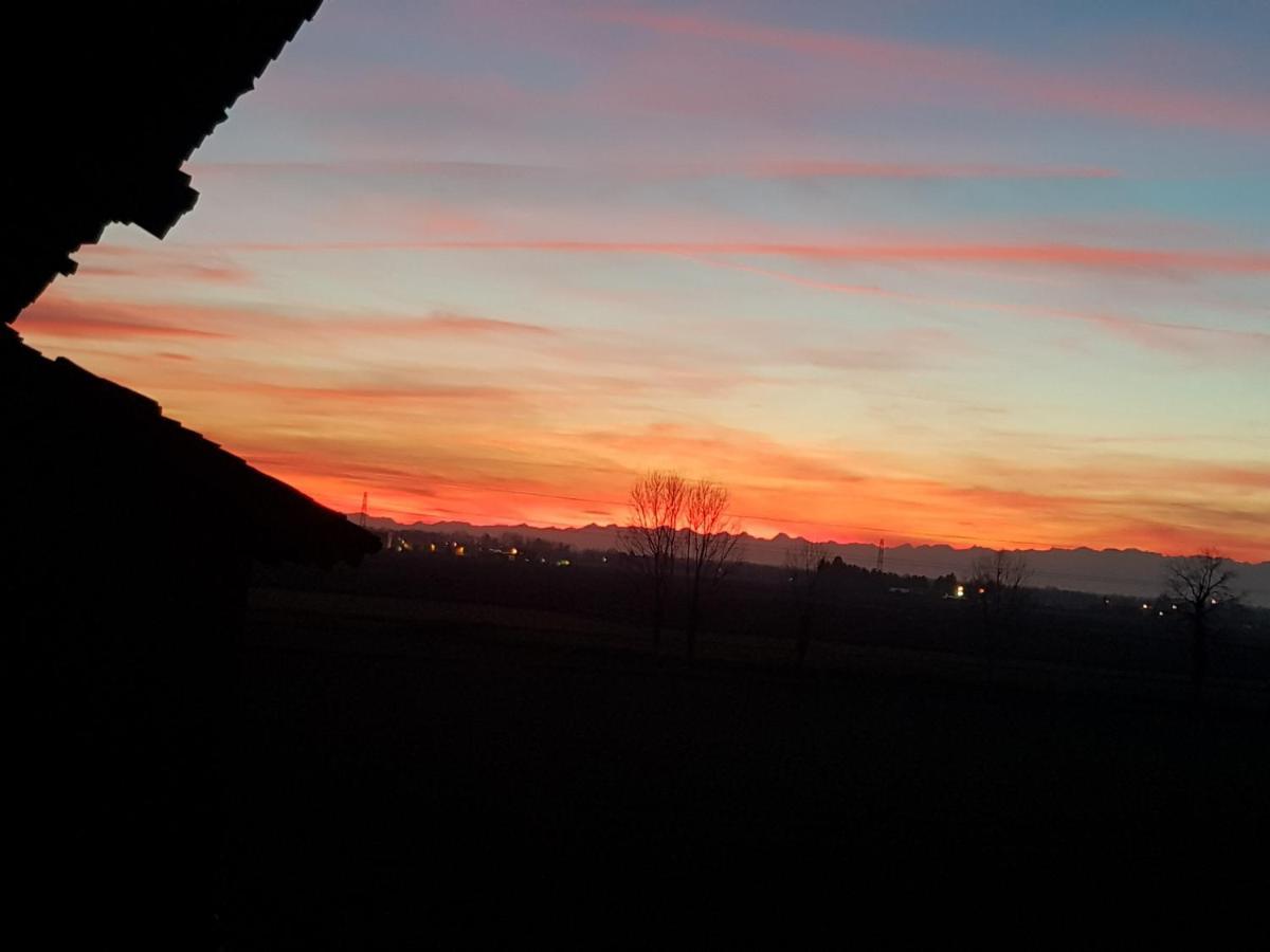 Az.Agr.Cascina Moretta Momo Екстер'єр фото